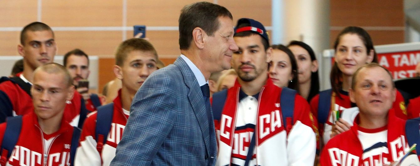 Еще пять российских легкоатлетов забанены за "допинг"