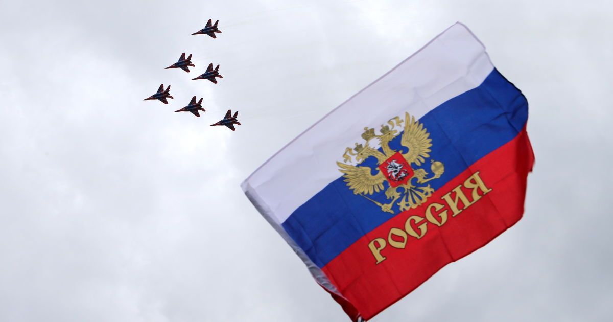 Новый дипломатический скандал: США и РФ поссорились из-за флагов