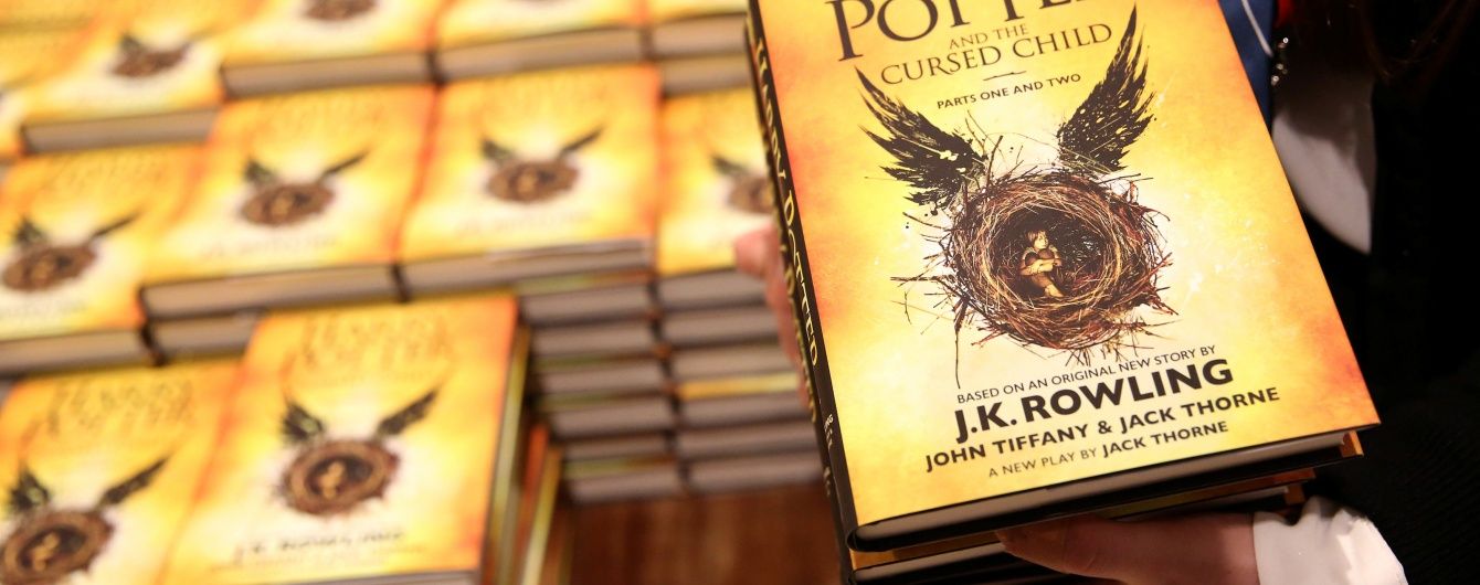 Восьма книга про Гаррі Поттера обігнала за популярністю "Ромео і Джульєтту"