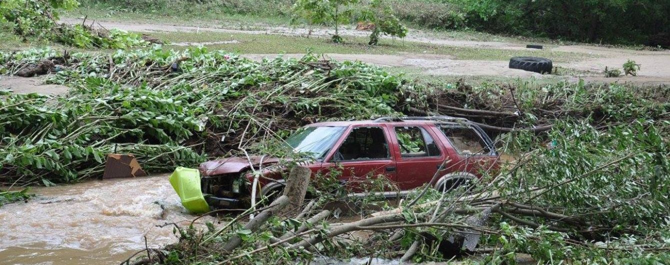 Буревій на Балканах. Негода зривала дахи будівель та залишила людей без світла