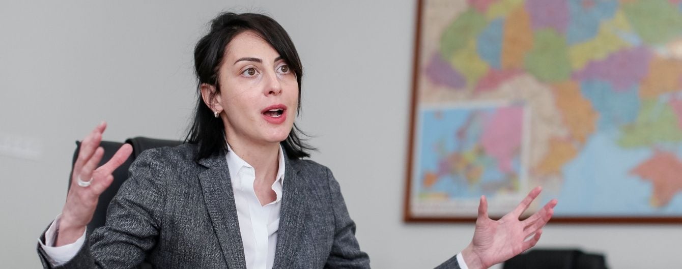 Керівництво Національної поліції отримує 52-92 тисячі гривень зарплати на місяць