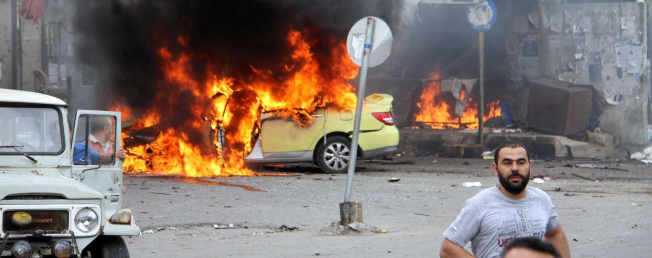 У Туреччині терористи підірвали автомобіль, є постраждалі