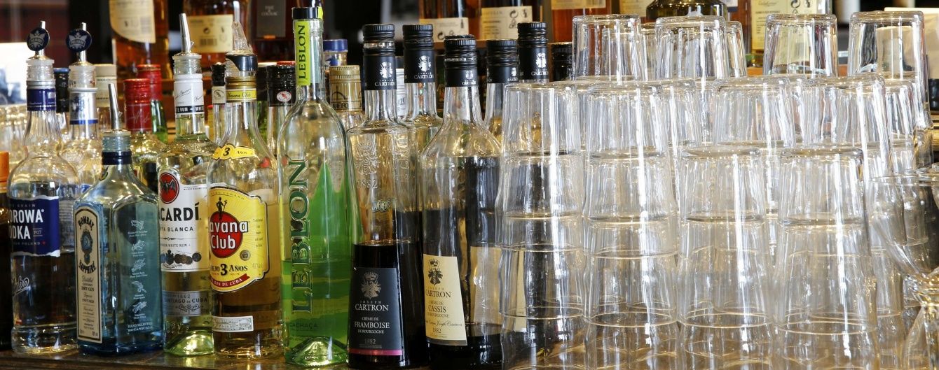 Відсьогодні в Києві офіційно заборонено продавати алкоголь в нічний час