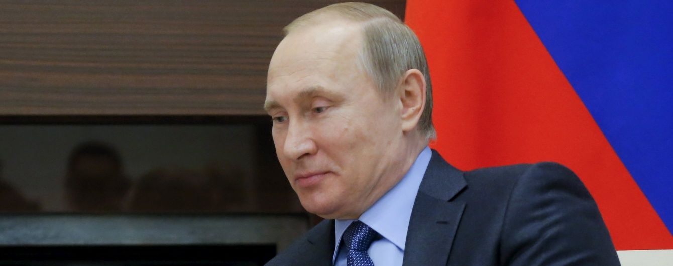 Путін запевнив, що менше ніж за місяць повністю забезпечить анексований Крим енергетикою