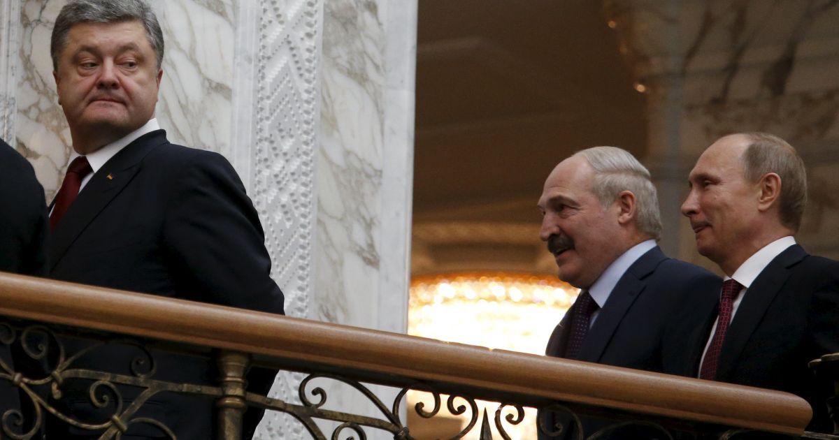 Разговор Порошенко с Путиным, прогнозы разведки США по Украине: 5 новостей, которые вы могли проспать
