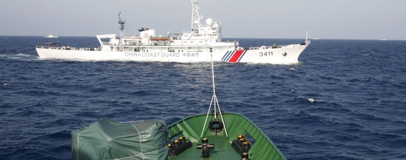Японські військові кораблі наблизилися впритул до спірних з Китаєм островів