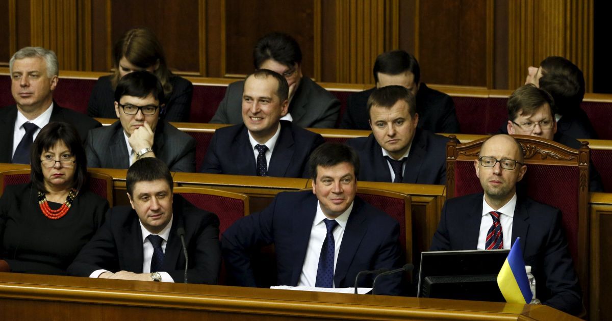 В парламенте зарегистрировали два проекта о повторном голосовании за отставку Кабмина