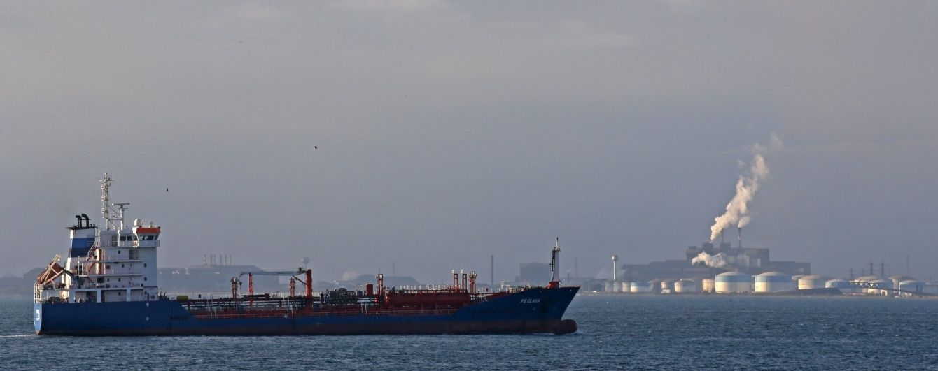 У Каспійському морі загорівся російський танкер, є загиблі - ЗМІ