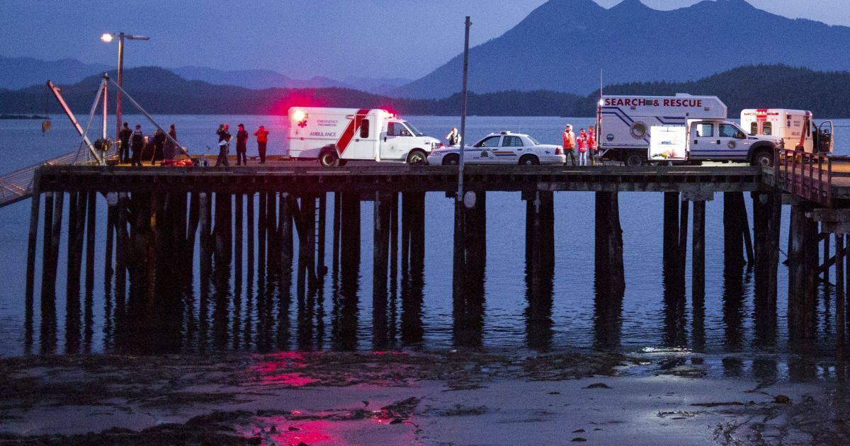 В Канаде возросло число жертв катастрофы круизной лодки
