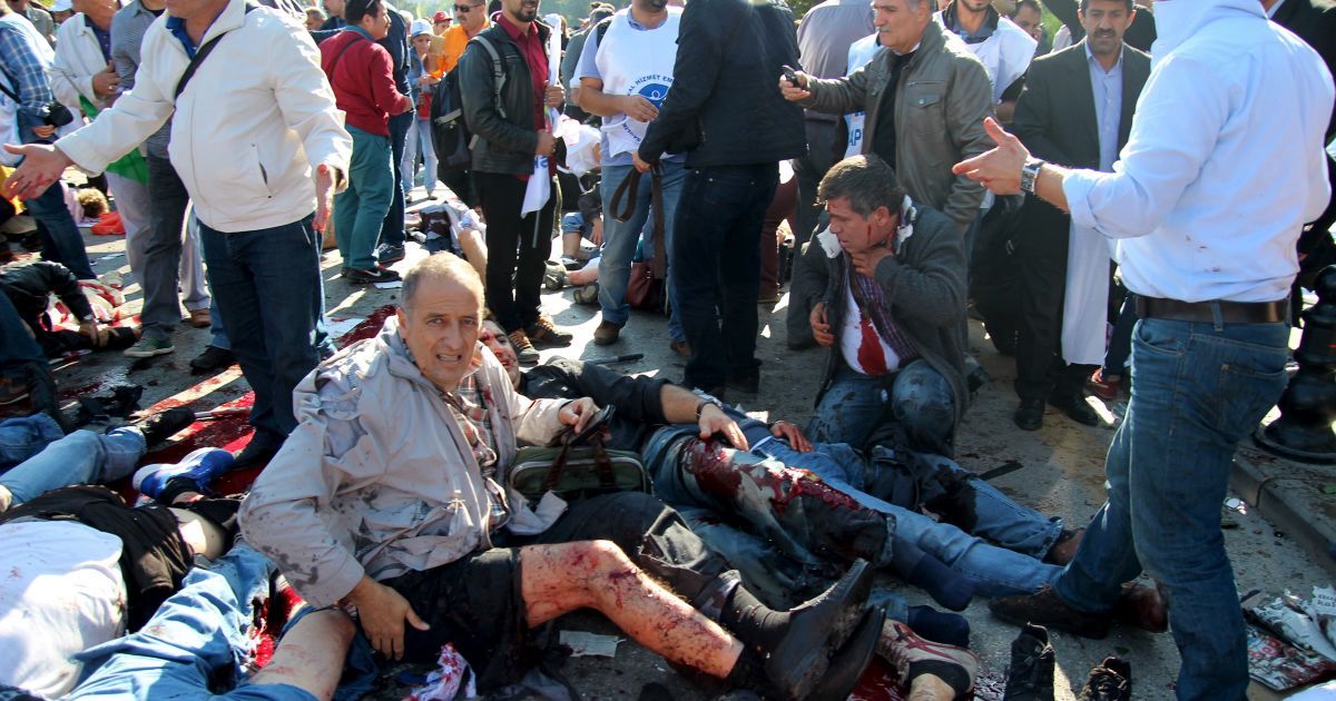 Трех турецких чиновников отстранили от должностей из-за кровавого теракта в Анкаре