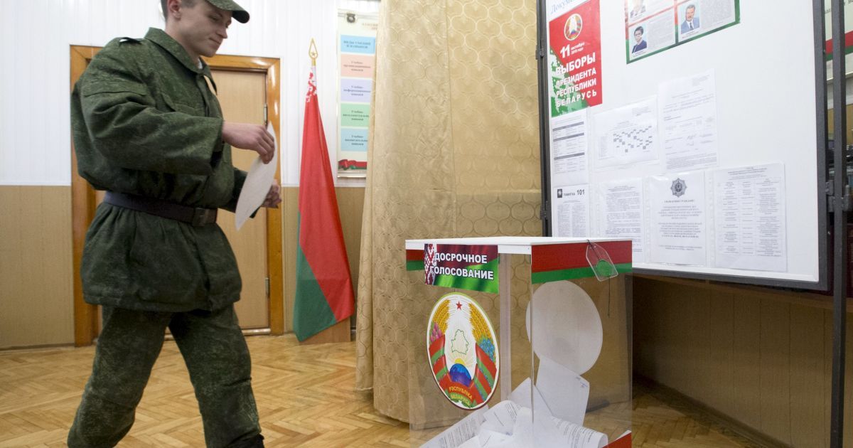В Беларуси стартовало основное голосование за президента