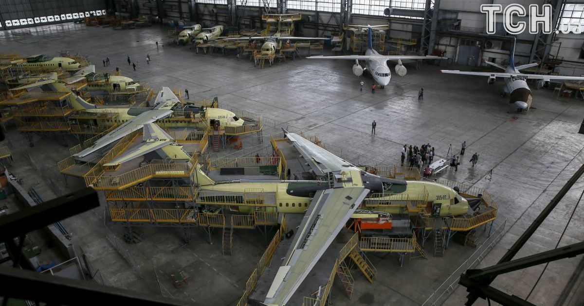 Часть акций крупнейшего авиапроизводителя Украины могут пустить с молотка