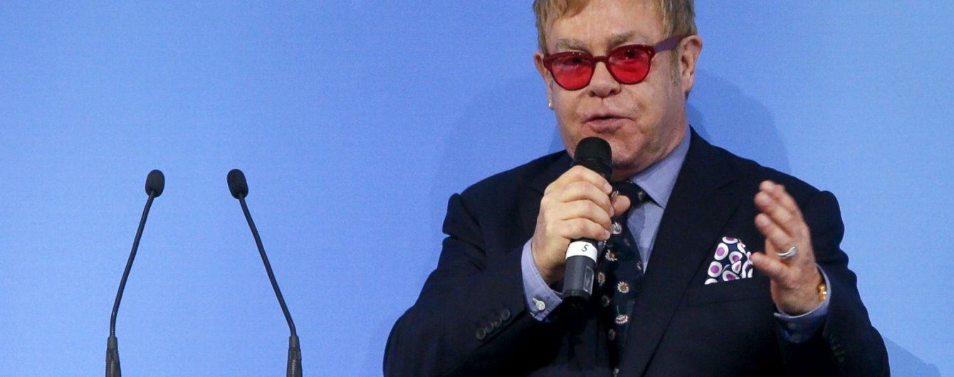 В Кремле заявили, что Путин не разговаривал с Элтоном Джоном о геях