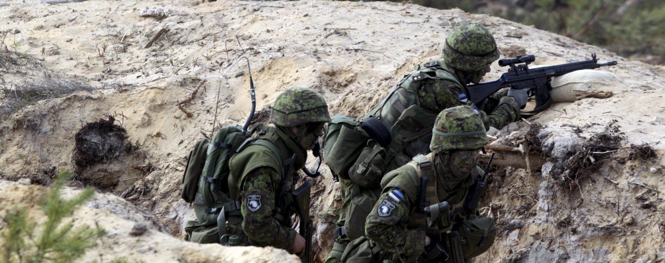 Военные на базах НАТО в Прибалтике и Польше жалуются на взлом смартфонов: подозревают Россию