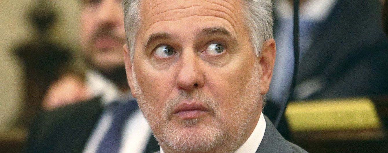 МВД не собирается задерживать Фирташа в Украине