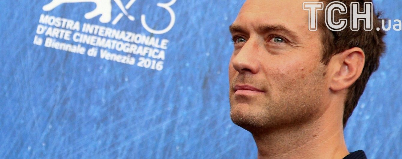 Фантастические звери и где их искать: Джуд Лоу сыграет молодого волшебника Дамблдора