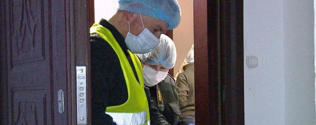После убийства семьи виннитчанин несколько часов гулял по городу с молотком в трусах - СМИ