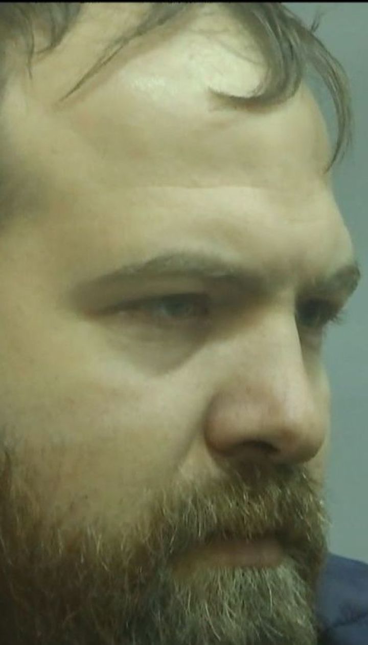 В предновогодний вечер мужчина убил всю свою семью - мать, жену и двух детей