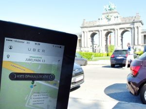 У Брюсселі через суд заборонили таксі Uber