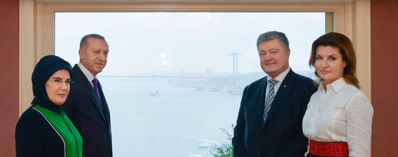 Порошенко зустрівся з Ердоганом у Туреччині