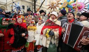 Вулицями Львова пройшов яскравий і гучний хід звіздарів