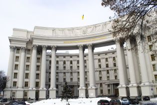 Украинцы не пострадали от мощного смерча в Анталии - МИД