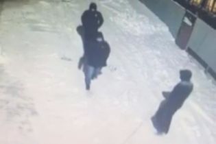 Покушение на убийство депутата в Кривом Роге: полиция разыскивает троих нападавших
