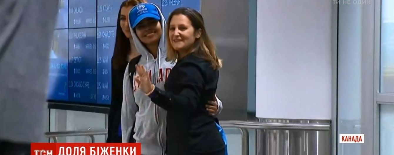 Христя Фриланд лично встретила беженку из Саудовской Аравии, которая отреклась от ислама