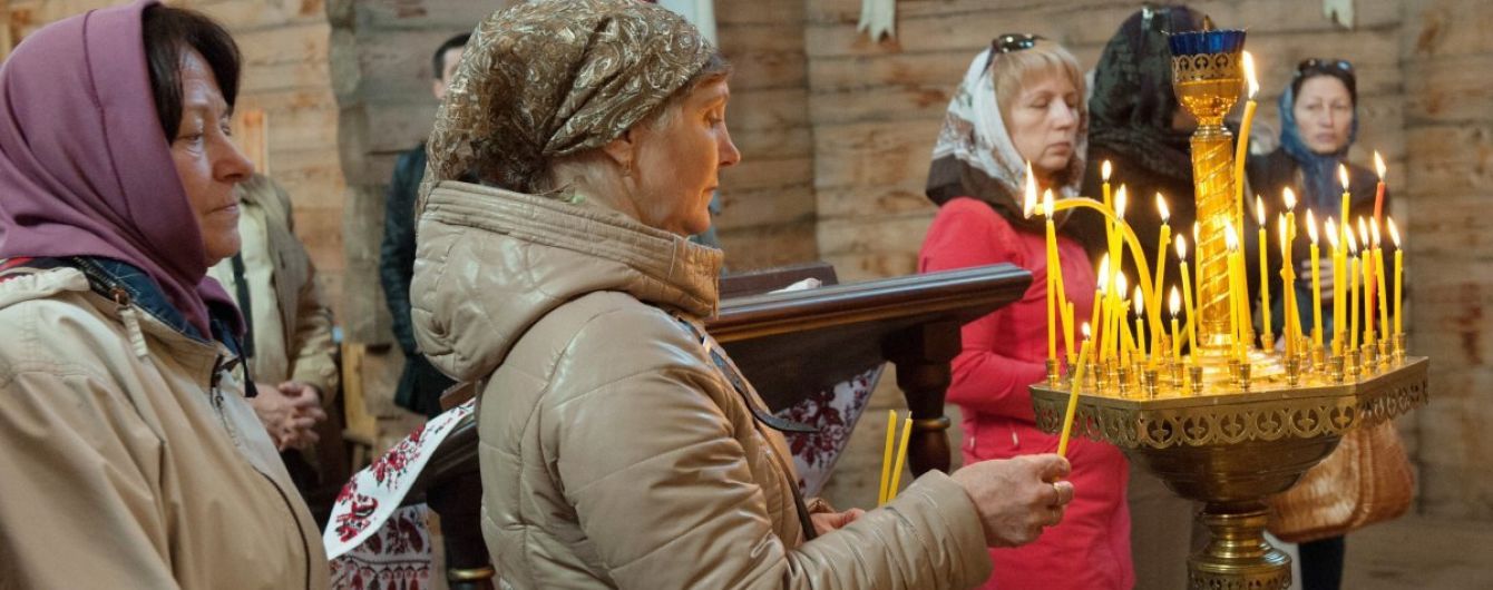 На Хмельниччині священик Московського патріархату разом з парафіянами перейшли до Помісної церкви