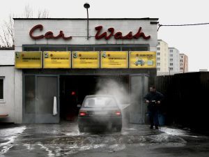 Мити чи не мити. Як зберегти кузов автомобіля взимку