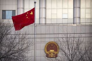 Трамп підніме мита на низку китайських товарів