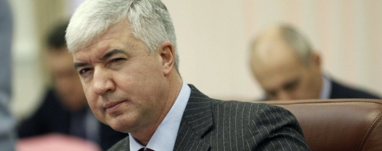 ГПУ оголосила підозру екс-міністру оборони часів Януковича