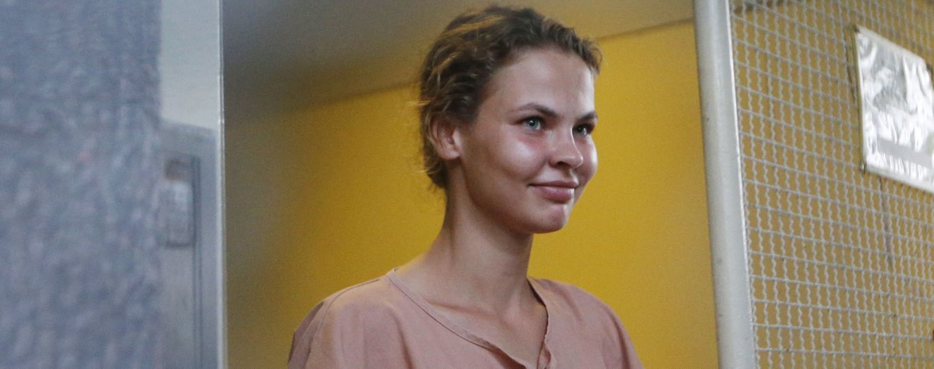 Таиландский суд вынес приговор скандальной Насте Рыбке и ее сутенеру
