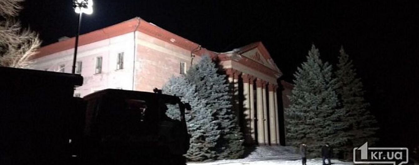 В Кривом Роге обрушилось перекрытие во дворце культуры: пострадал человек