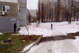 Підстерегли, коли вигулював собаку: подробиці гучного замаху на поліцейського в Харкові