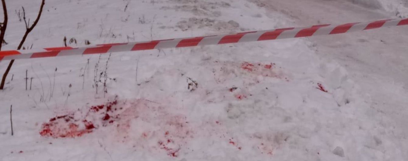 Появилось видео с харьковским копом в первые минуты после громкого покушения на него