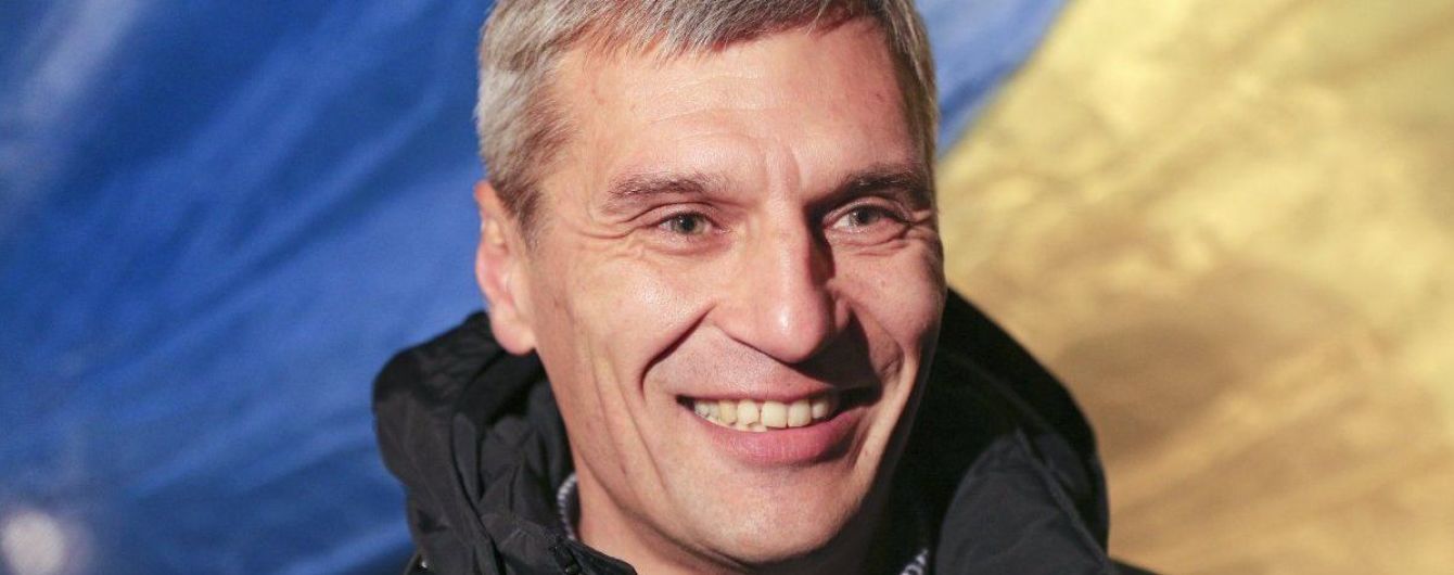 На Прикарпатье "колядники" ходят по домам избирателей и агитируют за Кошулинского в президенты