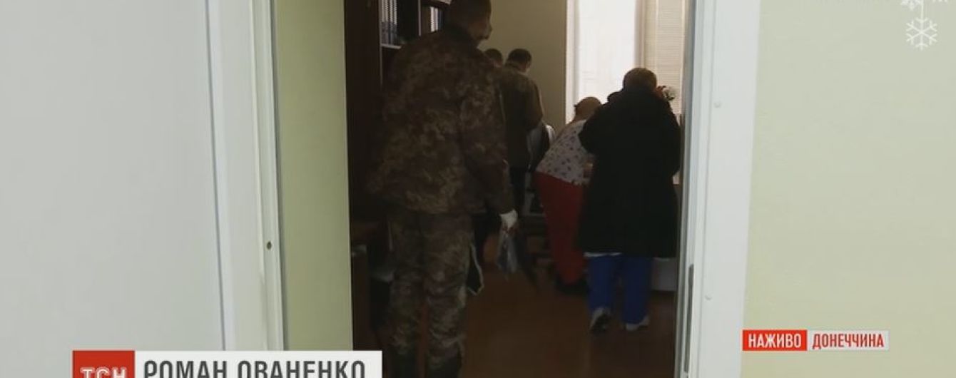 Бойовики обстріляли вантажівку із бійцями на Світлодарській дузі: десятеро поранених