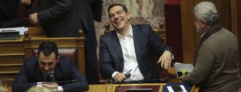 Криза через нову назву Македонії: грецький парламент не зміг висловити недовіру прем'єру Ципрасу