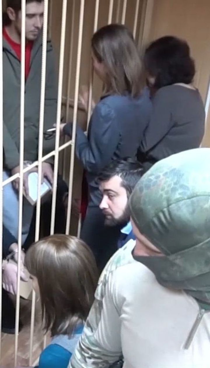 Два місяці у неволі: полонені українські моряки бачаться з рідними лише в суді