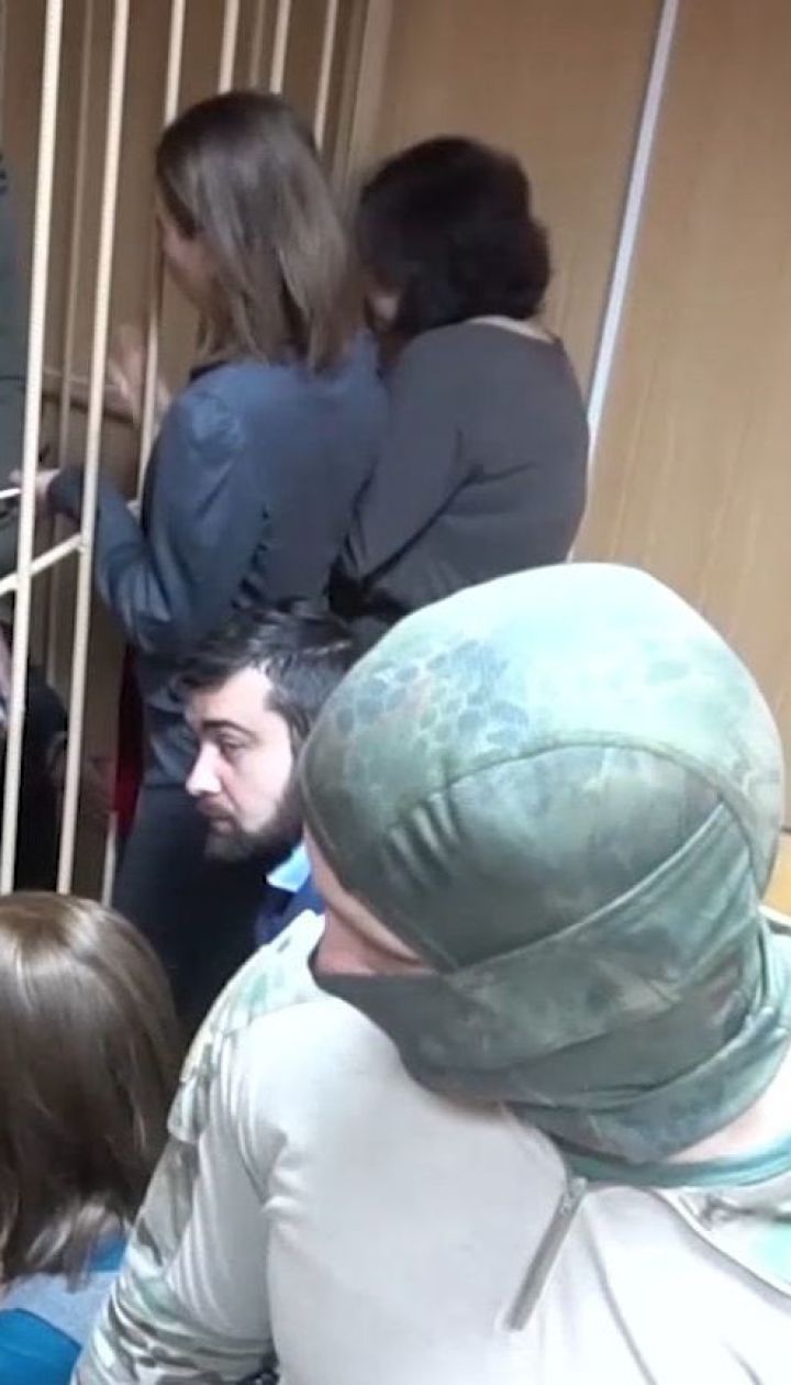 Два месяца в неволе: пленные украинские моряки видятся с родными только в суде