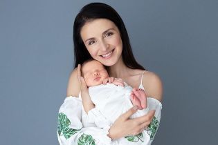 Нежная Валентина Хамайко умилила юзеров первыми фото сыночка