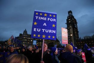 Парламент Британії заблокував угоду про Brexit: три сценарії подальшого розвитку подій в одній картинці