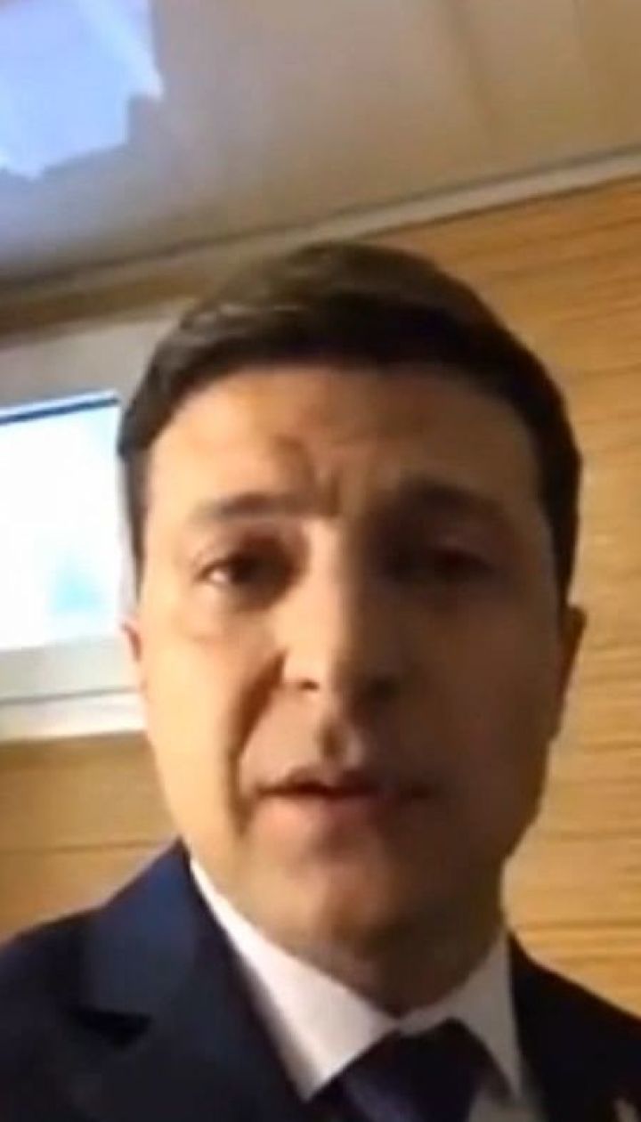 Ми працюємо й живемо в Україні: Зеленський відреагував на звинувачення журналістів