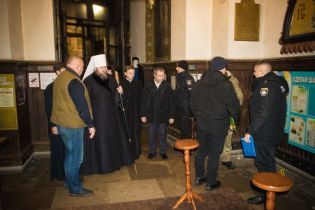 Особливості порушень виборчої компанії, вибух у храмі в Сумах та деталі затримання Насті Рибки. П'ять новин, які ви могли проспати