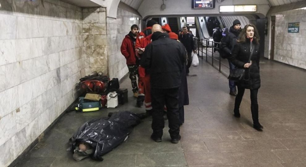 У київському метрополітені помер чоловік