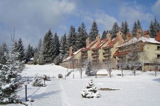 На Львівщині у готельному комплексі на корпоративі отруїлися 11 людей