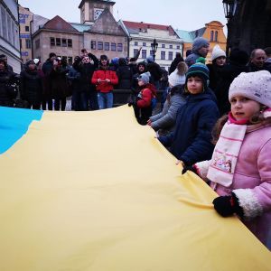 У Празі українці утворили великий "живий ланцюг єдності" до Дня соборності України