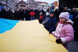 В Праге украинцы образовали большую "живую цепь единства" ко Дню соборности Украины