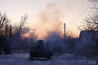 Ситуація на Донбасі: Терористи гатили з гранатометів та кулеметів